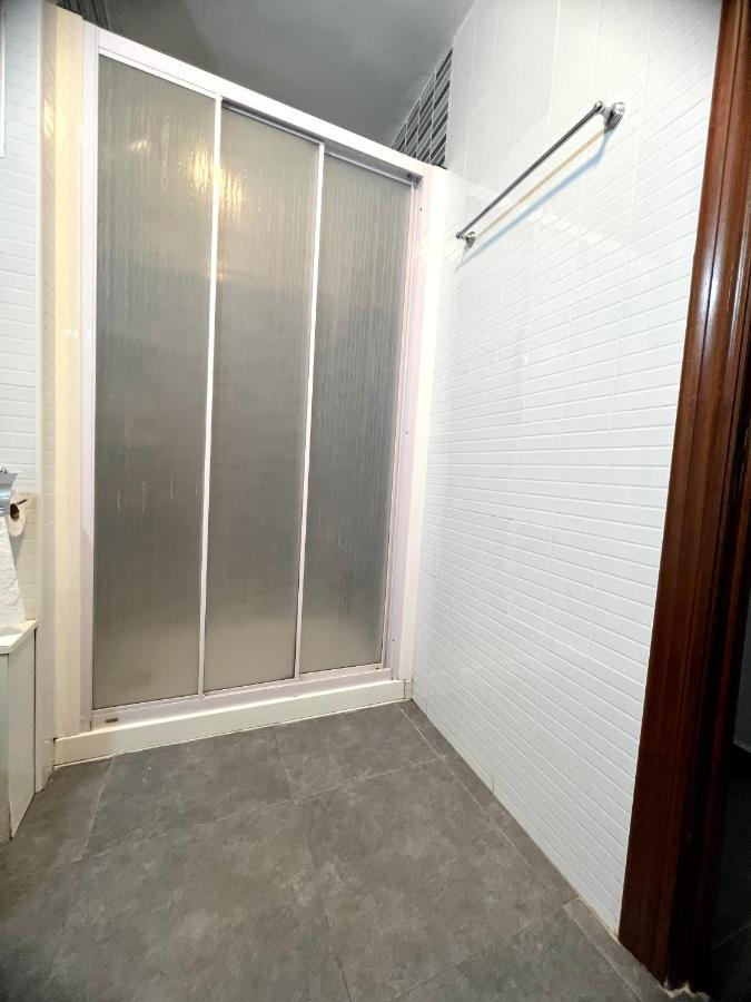Central Private Room Валенсия Экстерьер фото