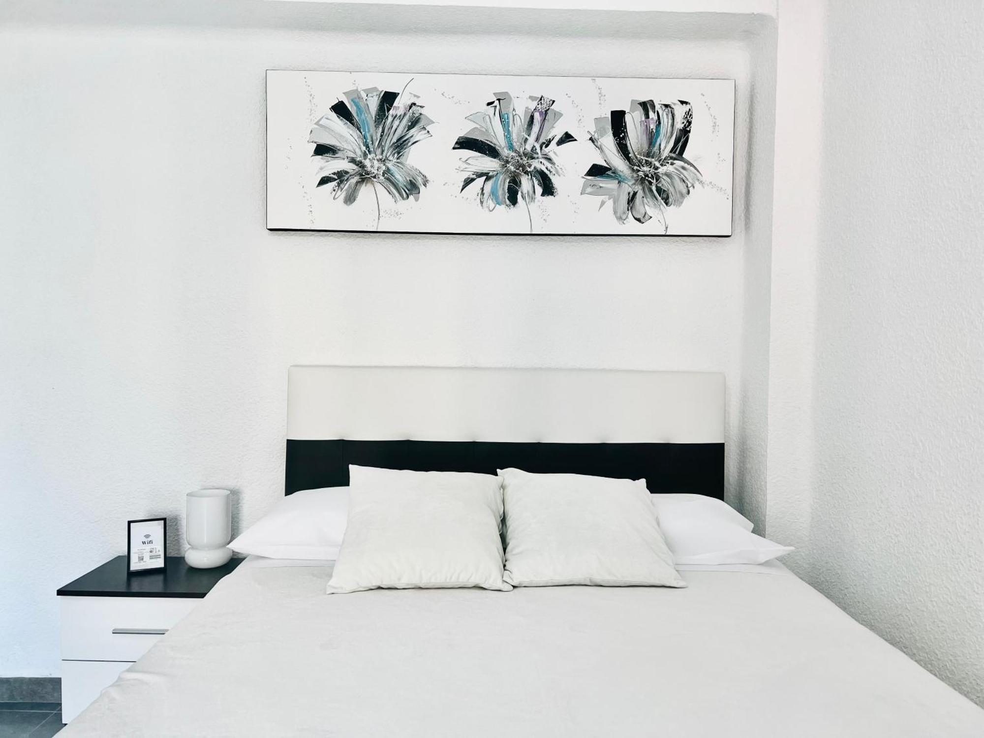 Central Private Room Валенсия Экстерьер фото